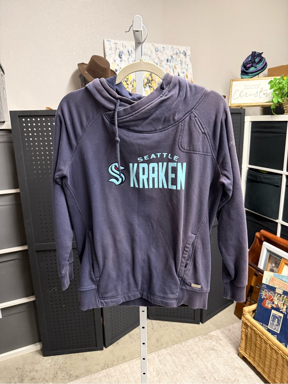 Levelwear Seattle Kraken Hockey Hooded Pullover Sweatshirt